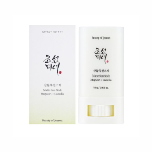بيوتي أوف جوسون مات سون ستيك واقي شمس مطفي SPF50+ PA++++ بعشبة الموجورت والكاميليا 18 جم | Beauty of Joseon Matte Sun Stick Mugwort + Camellia 18g